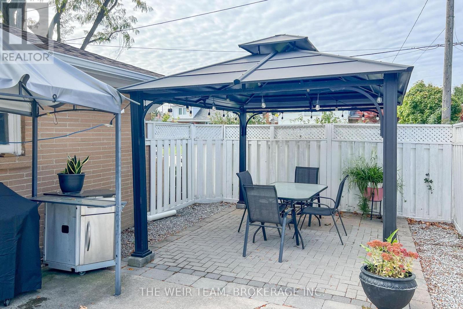 146 Queenslea Avenue, Toronto (humberlea-pelmo Park), Ontario