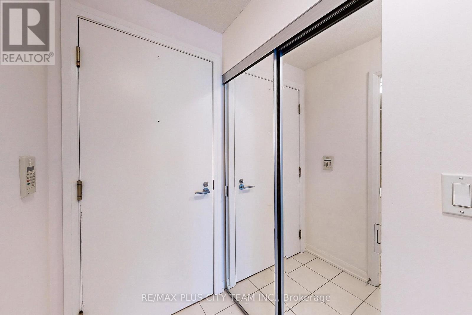 308 - 111 Elizabeth Street, Toronto (bay Street Corridor), Ontario