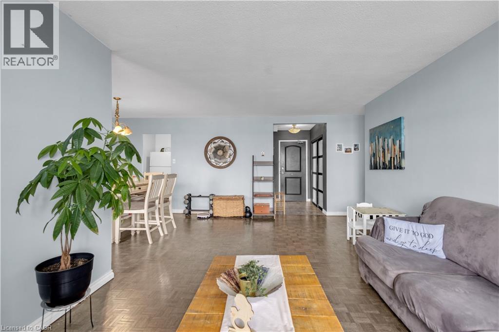 511 The West Mall Drive Unit# 1108, Toronto, Ontario