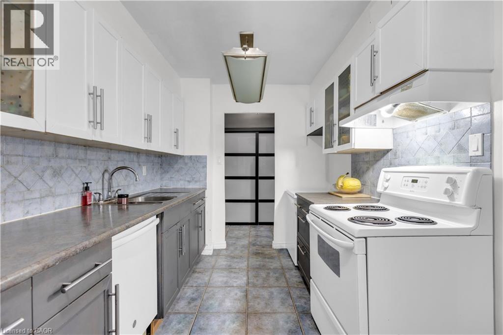 511 The West Mall Drive Unit# 1108, Toronto, Ontario