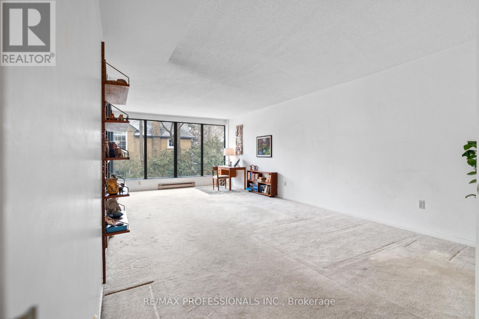 404 - 2545 Bloor Street W, Toronto (high Park-swansea), Ontario