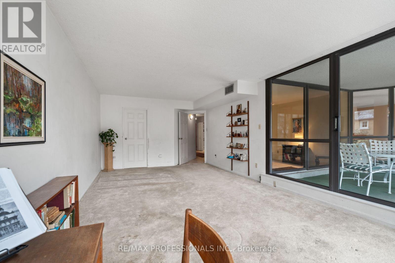 404 - 2545 Bloor Street W, Toronto (high Park-swansea), Ontario