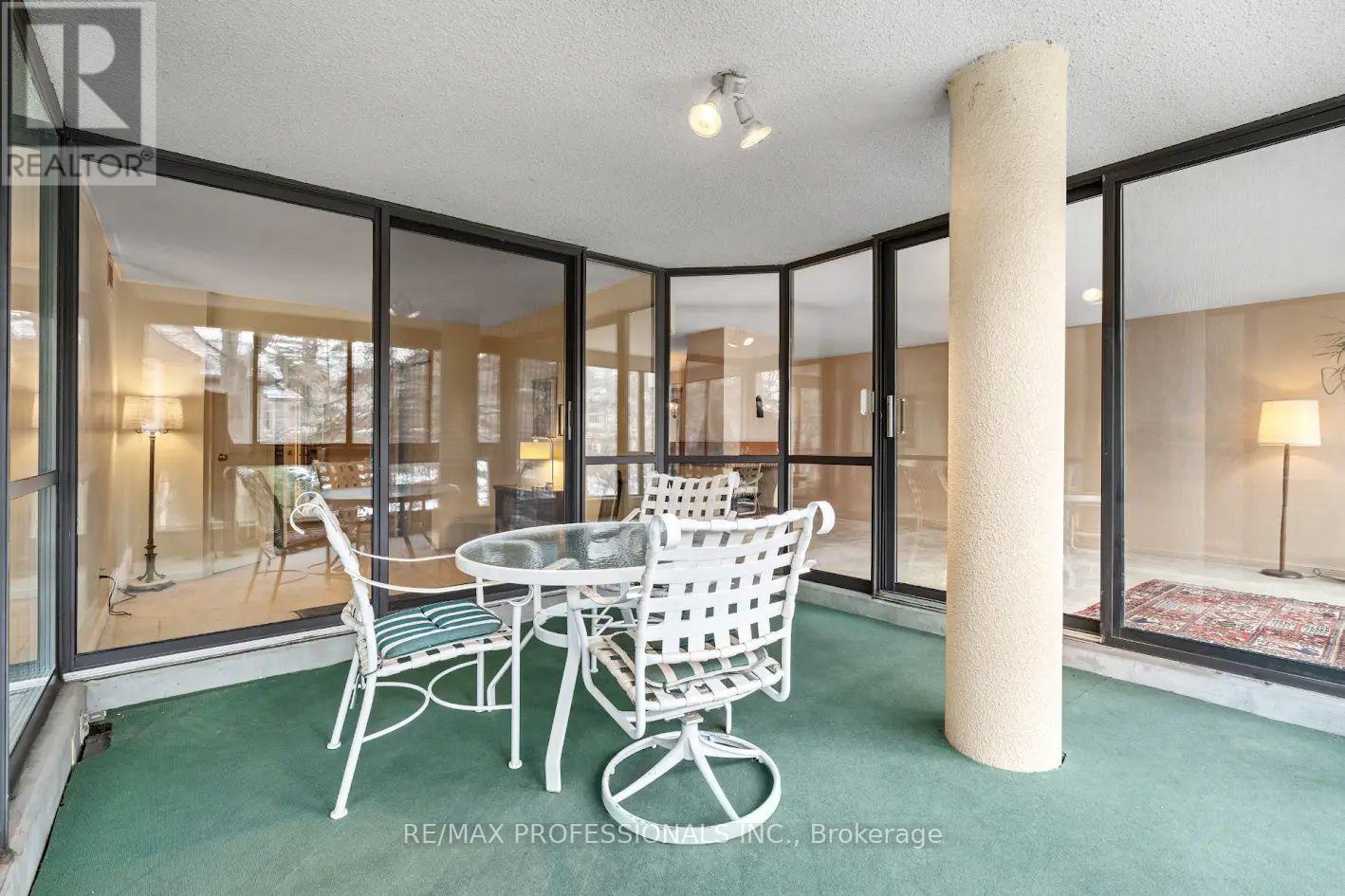 404 - 2545 Bloor Street W, Toronto (high Park-swansea), Ontario