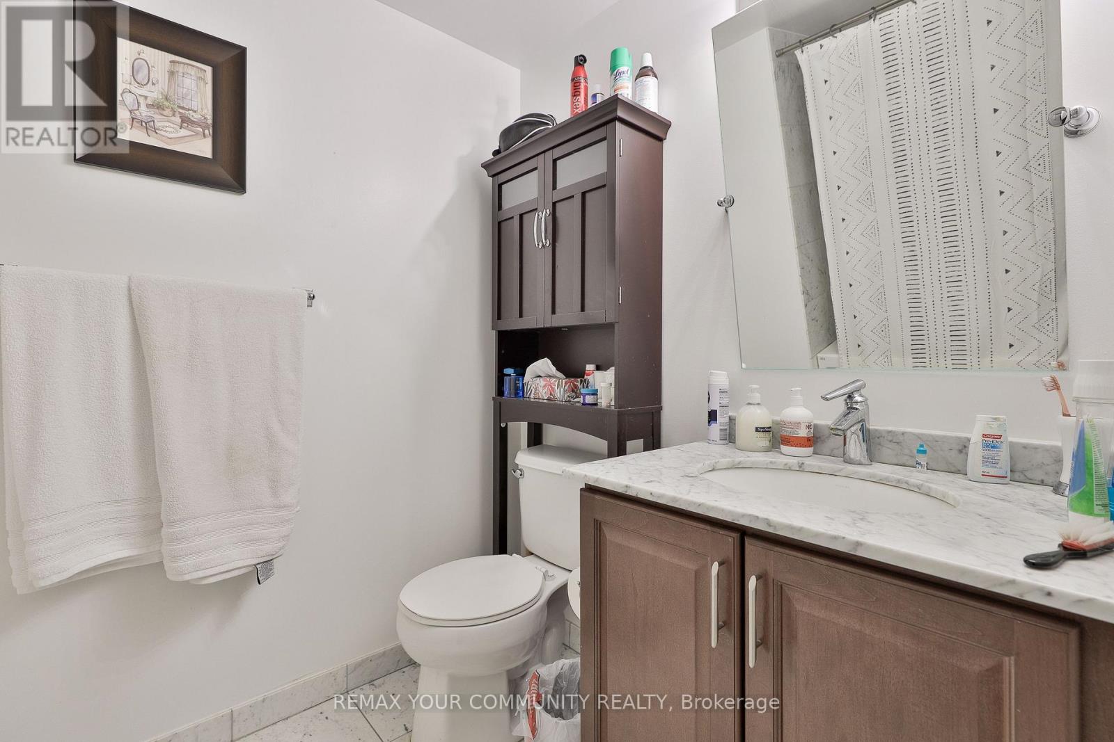 Ph 201 - 8 Scollard Street, Toronto (annex), Ontario