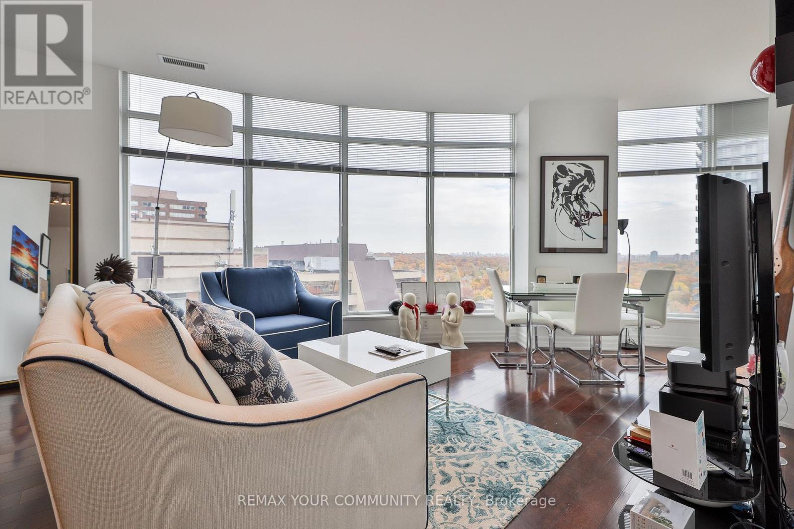 Ph 201 - 8 Scollard Street, Toronto (annex), Ontario