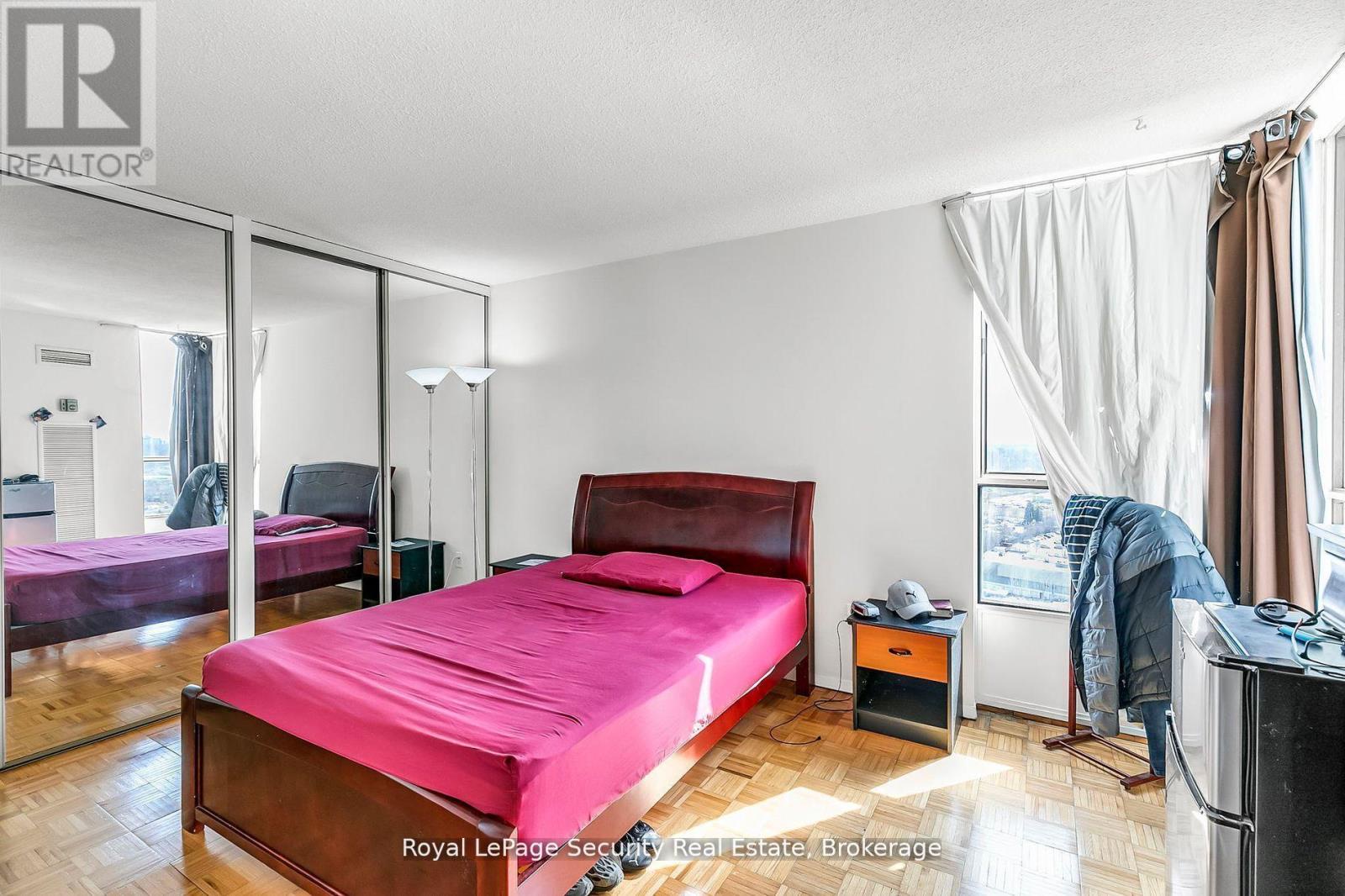 2413 - 10 Martha Eaton Way, Toronto (brookhaven-amesbury), Ontario