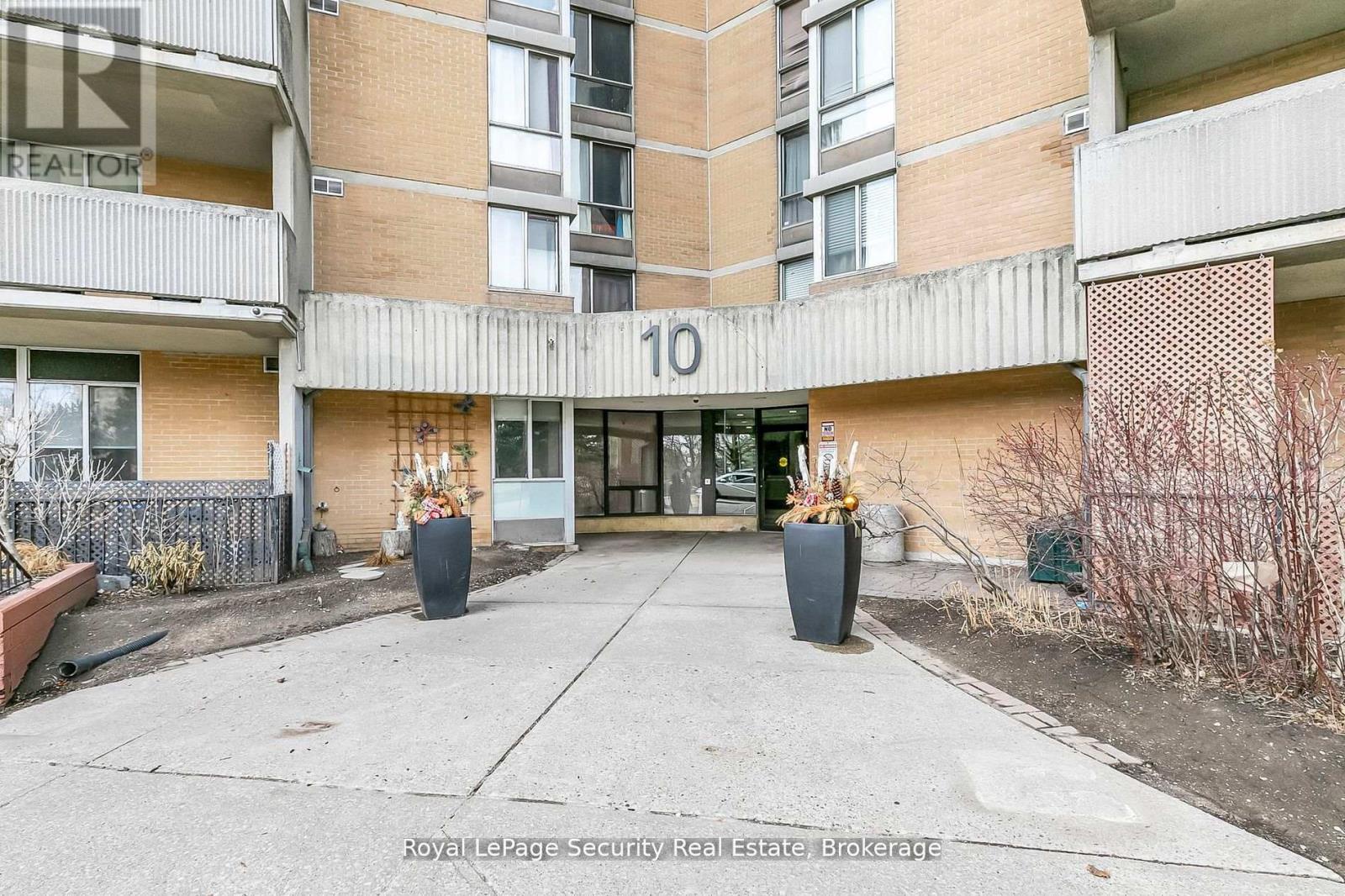 2413 - 10 Martha Eaton Way, Toronto (brookhaven-amesbury), Ontario