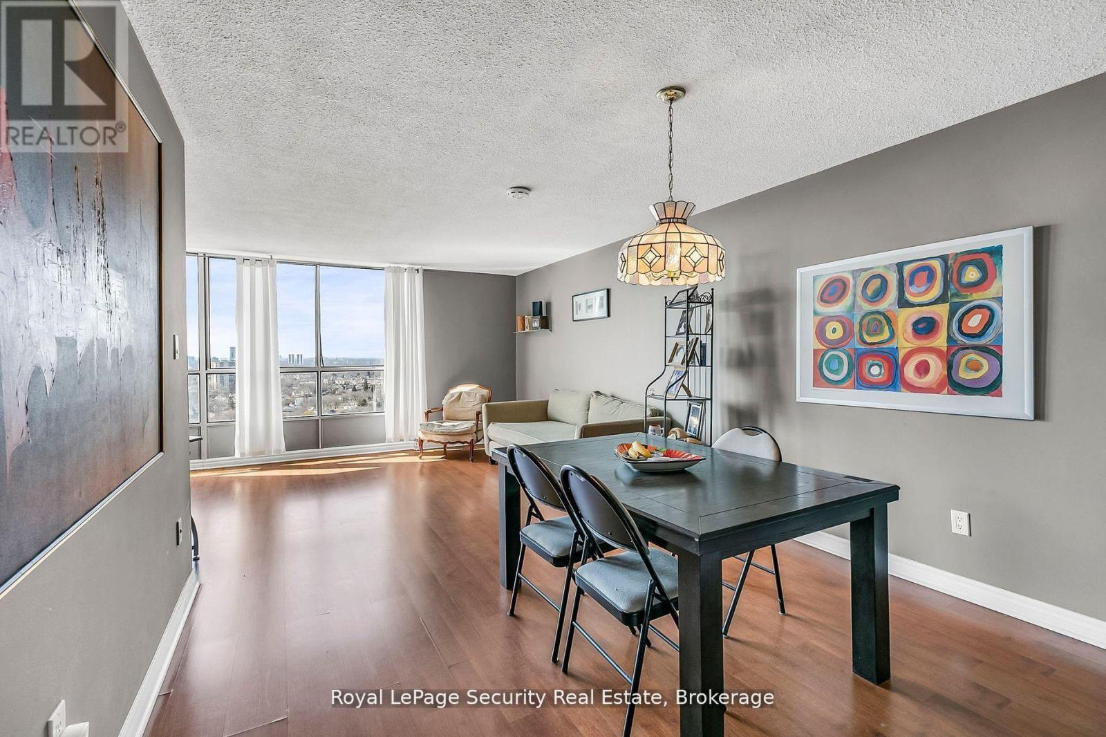 2413 - 10 Martha Eaton Way, Toronto (brookhaven-amesbury), Ontario