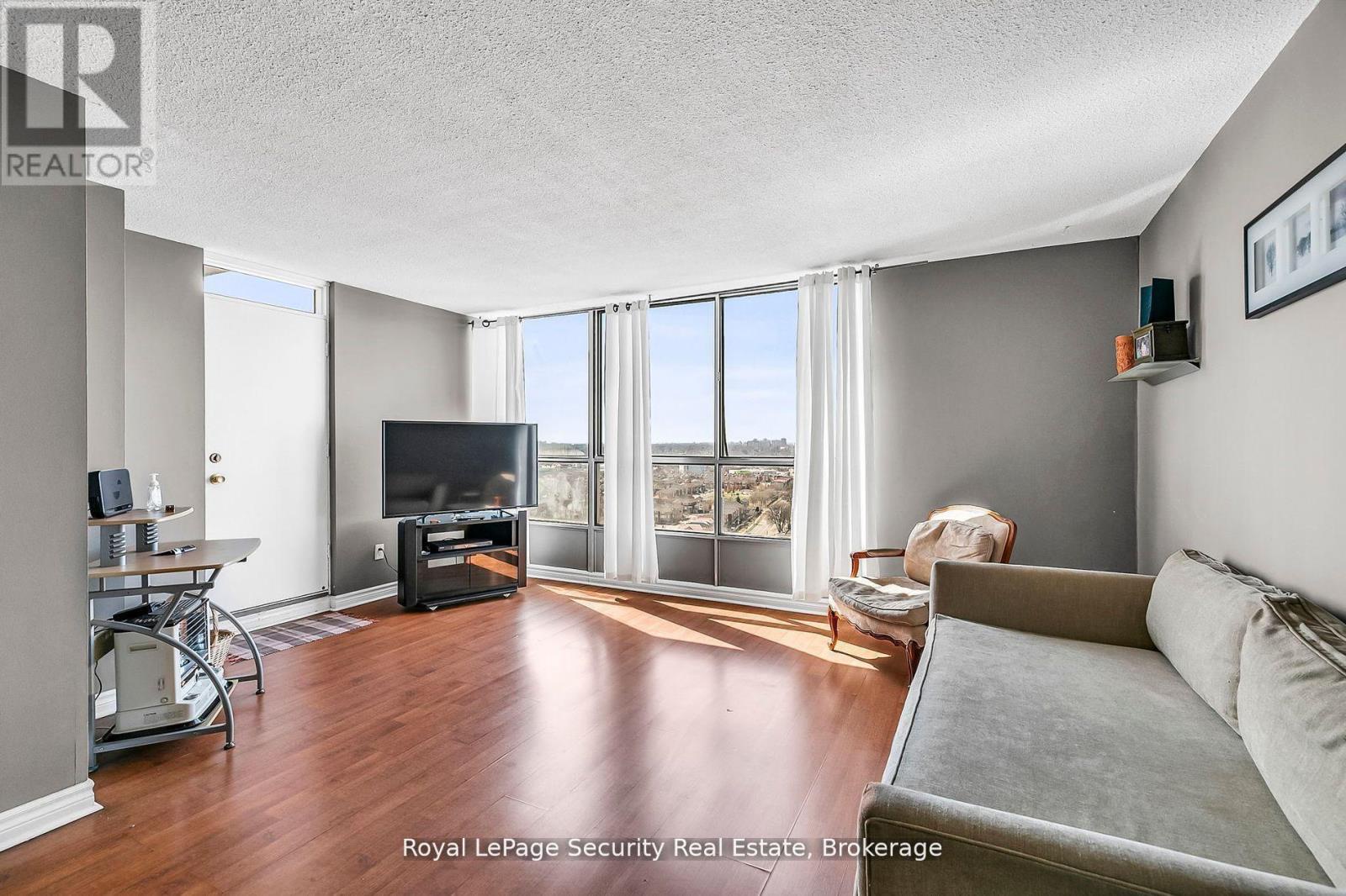 2413 - 10 Martha Eaton Way, Toronto (brookhaven-amesbury), Ontario