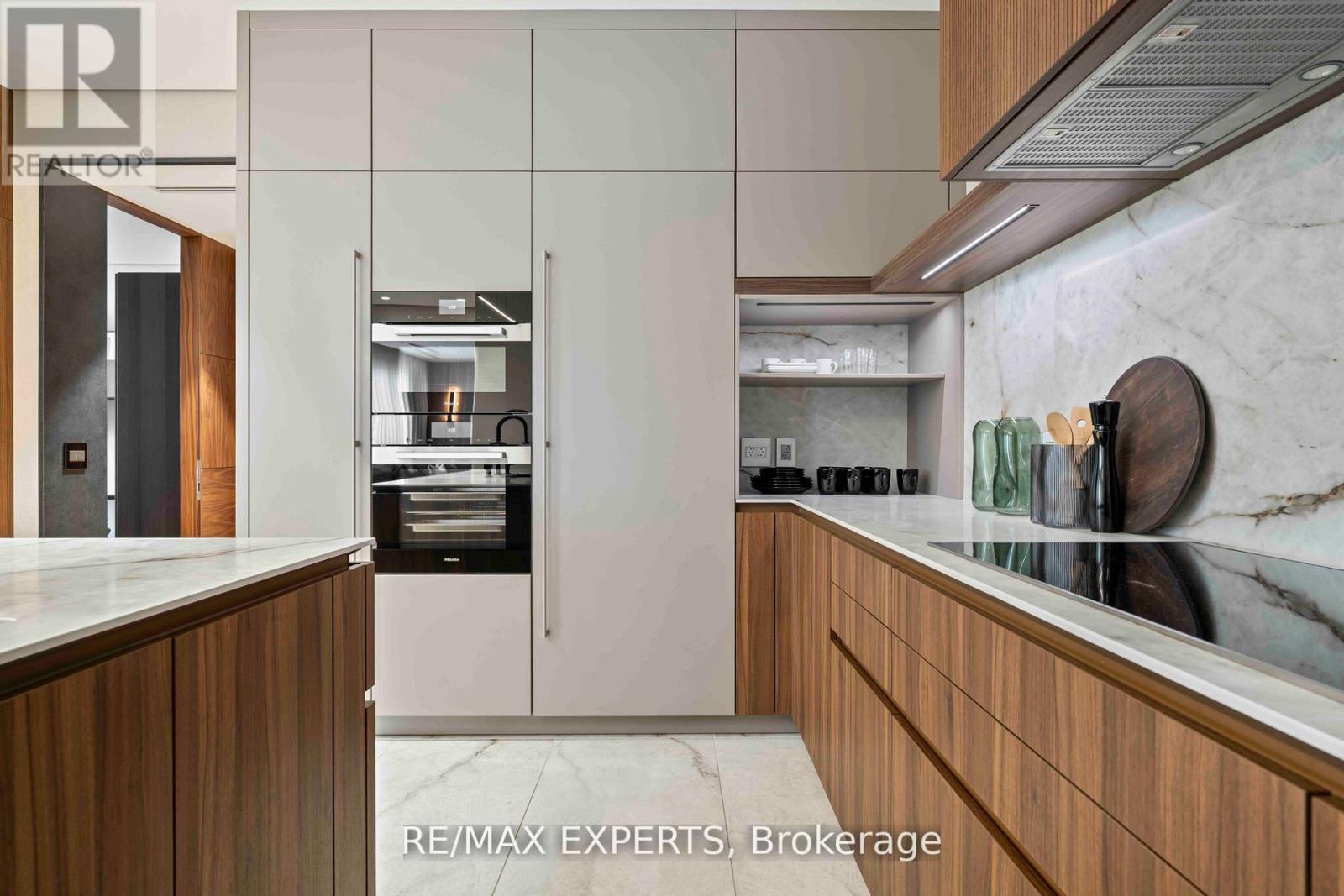 702 - 1700 Avenue Road, Toronto (bedford Park-nortown), Ontario