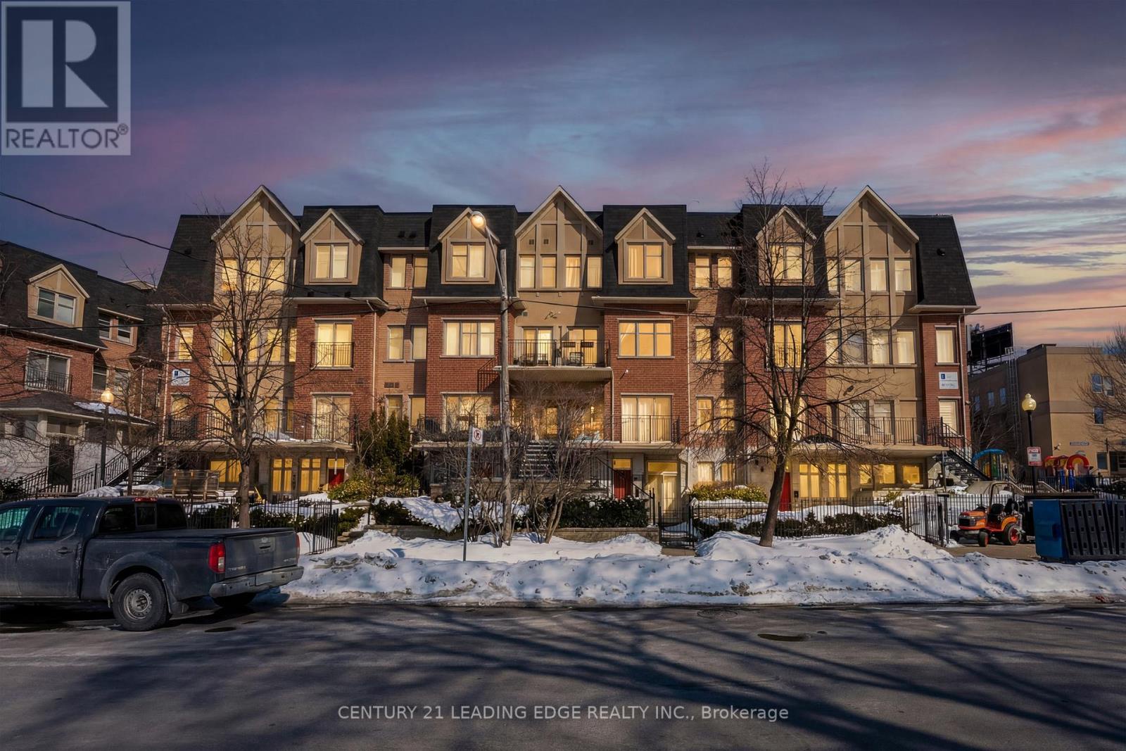 202 - 65 Cranborne Avenue, Toronto (victoria Village), Ontario