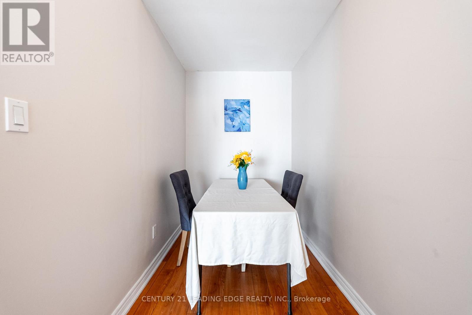 202 - 65 Cranborne Avenue, Toronto (victoria Village), Ontario