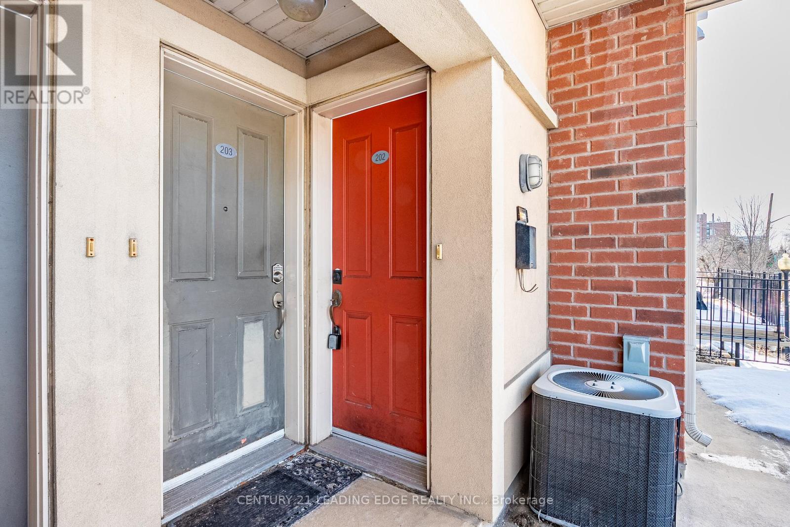 202 - 65 Cranborne Avenue, Toronto (victoria Village), Ontario