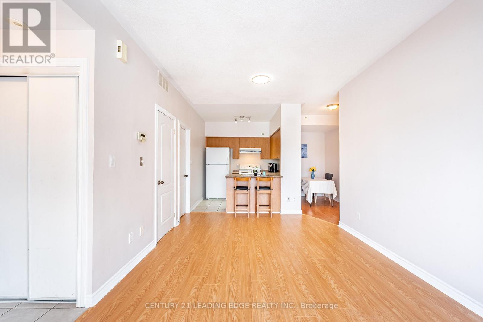 202 - 65 Cranborne Avenue, Toronto (victoria Village), Ontario