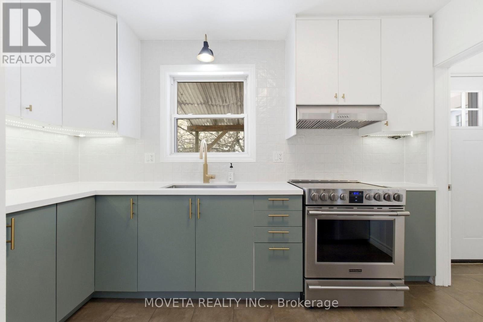 438 Silverthorn Avenue, Toronto (keelesdale-eglinton West), Ontario