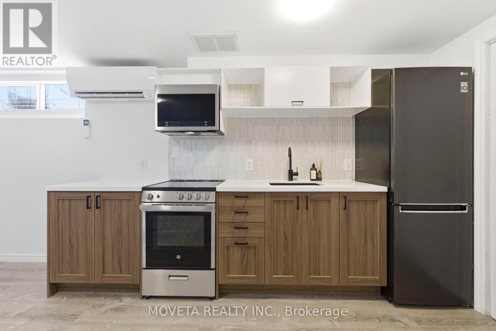 438 Silverthorn Avenue, Toronto (keelesdale-eglinton West), Ontario