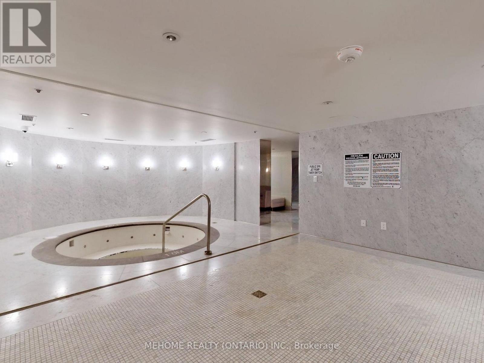 2207 - 955 Bay Street, Toronto (bay Street Corridor), Ontario