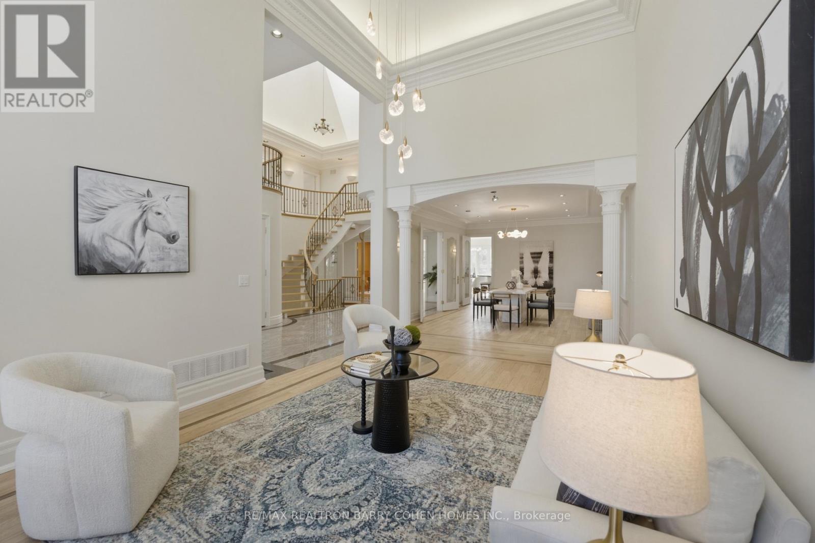 19 Risebrough Avenue, Toronto (willowdale East), Ontario