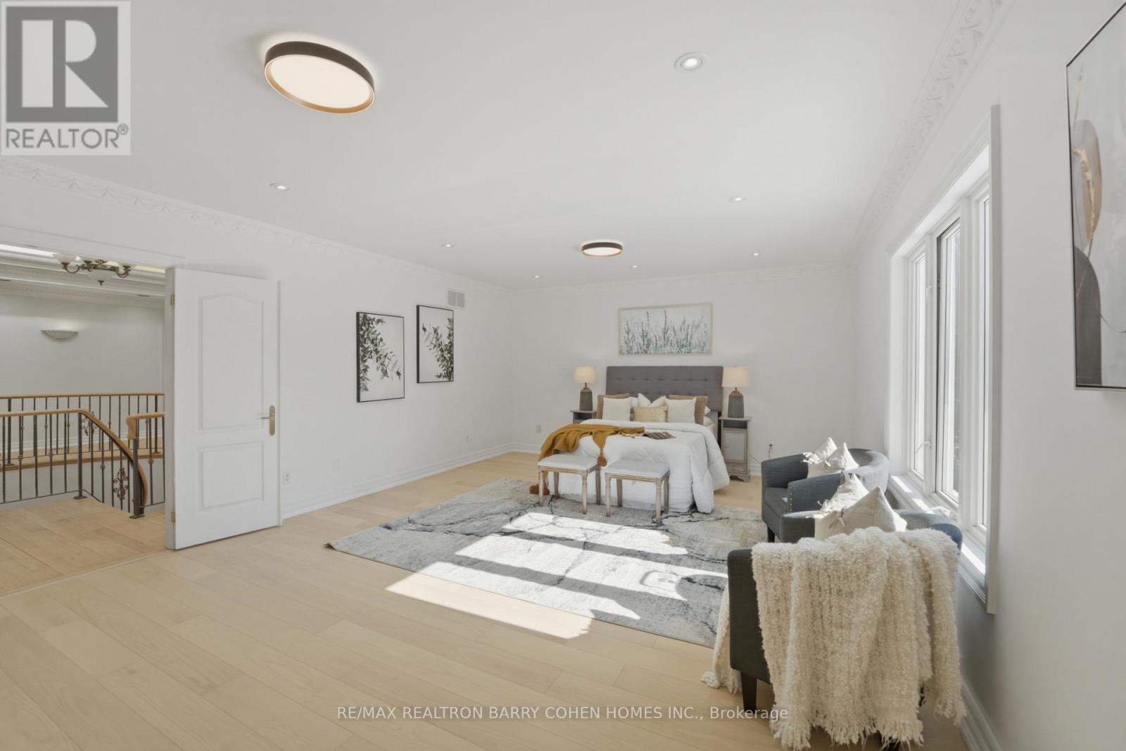 19 Risebrough Avenue, Toronto (willowdale East), Ontario