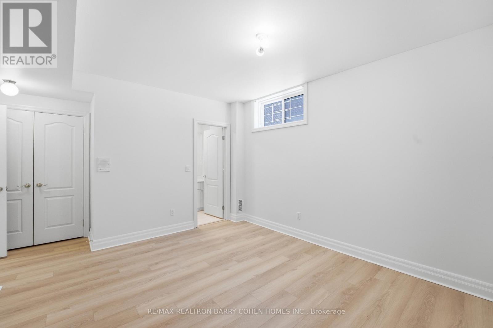 19 Risebrough Avenue, Toronto (willowdale East), Ontario