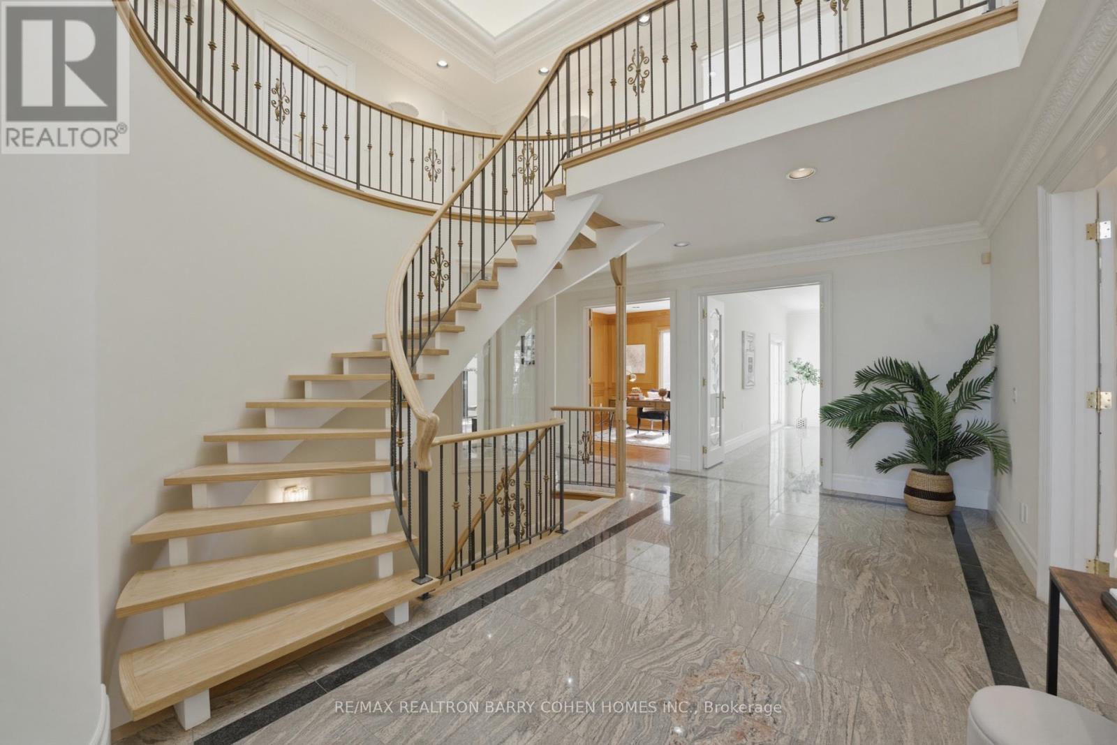 19 Risebrough Avenue, Toronto (willowdale East), Ontario