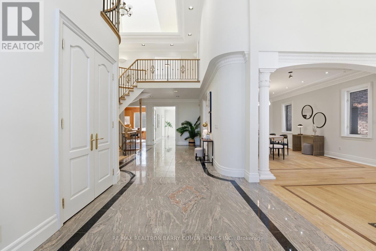 19 Risebrough Avenue, Toronto (willowdale East), Ontario