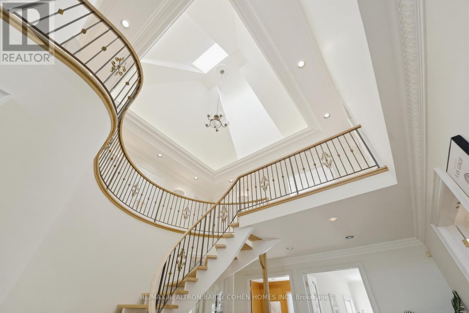 19 Risebrough Avenue, Toronto (willowdale East), Ontario