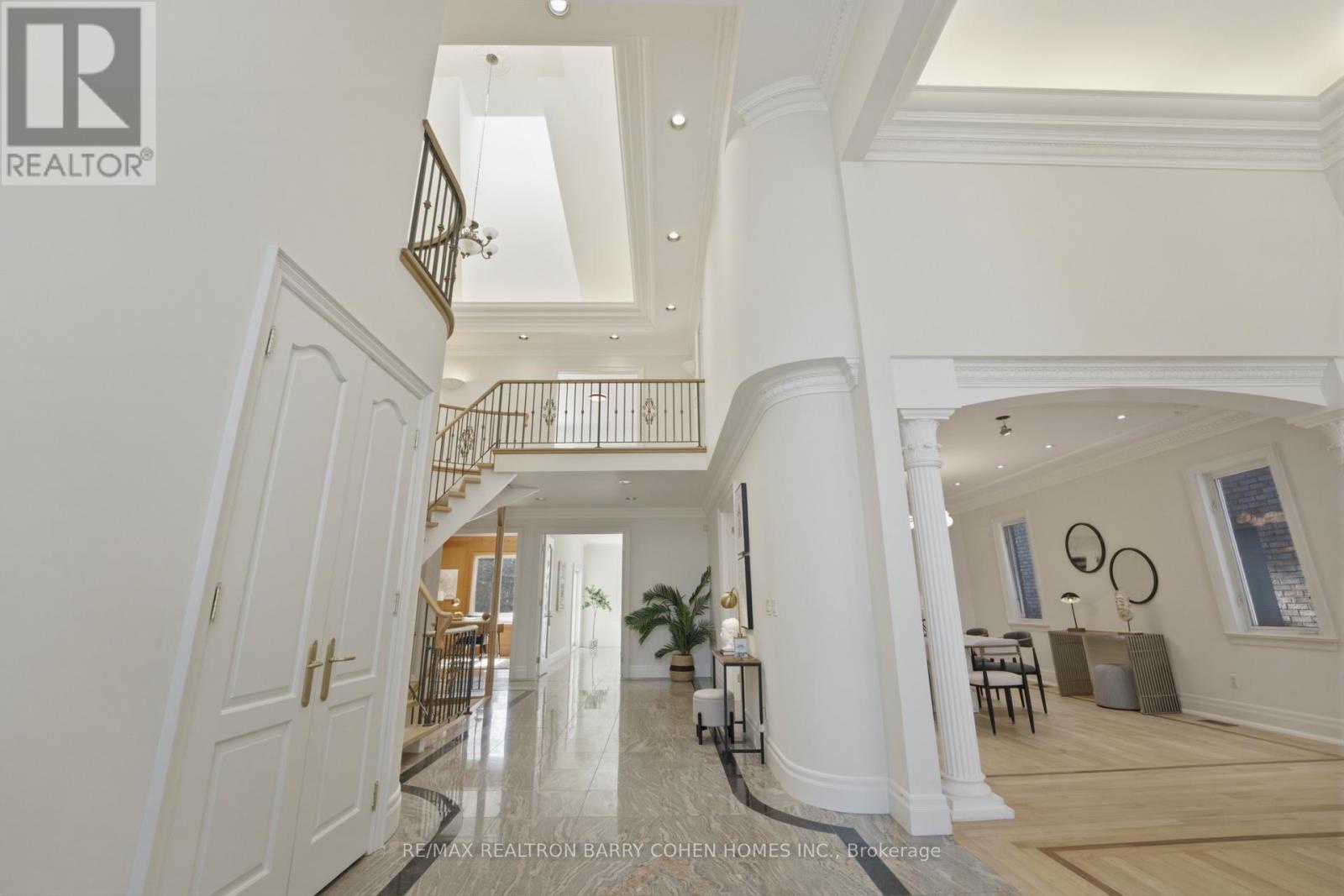 19 Risebrough Avenue, Toronto (willowdale East), Ontario