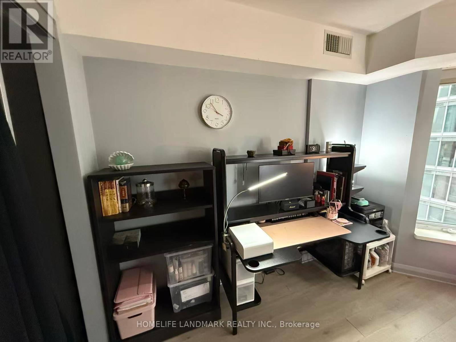 1911 - 155 Yorkville Avenue, Toronto (annex), Ontario