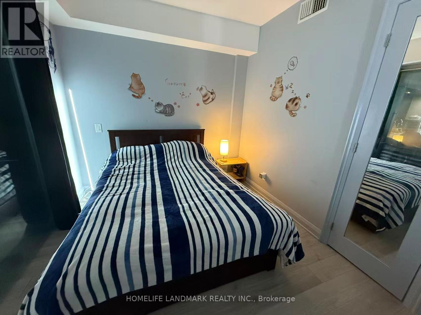 1911 - 155 Yorkville Avenue, Toronto (annex), Ontario