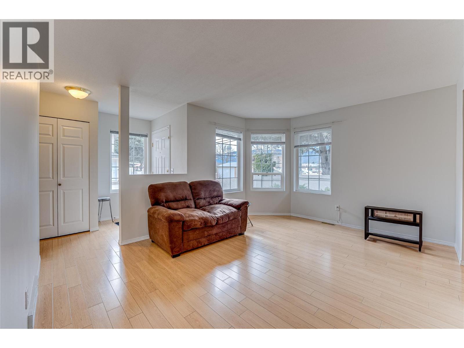 870 10 Street Sw Unit# 101, Salmon Arm, British Columbia