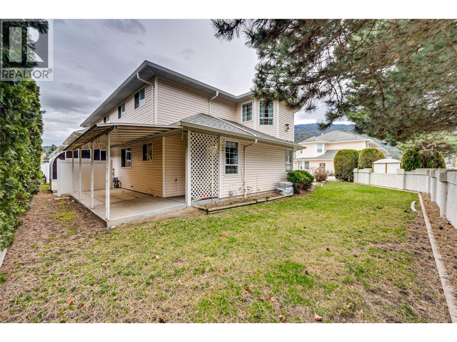 870 10 Street Sw Unit# 101, Salmon Arm, British Columbia