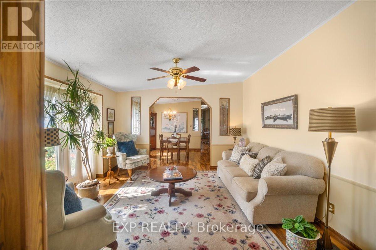 36 Juno Crescent, Georgina (sutton & Jackson's Point), Ontario