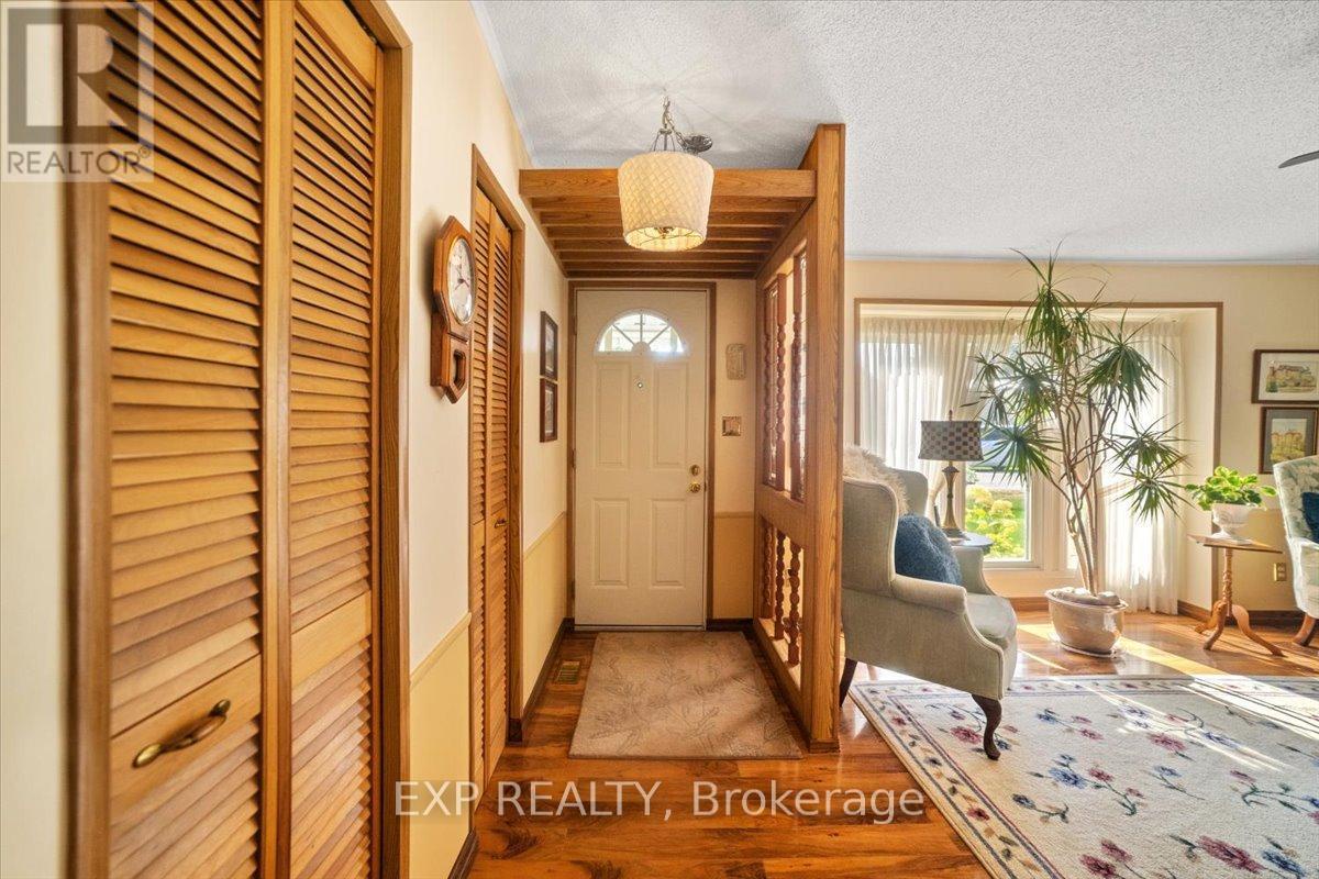 36 Juno Crescent, Georgina (sutton & Jackson's Point), Ontario