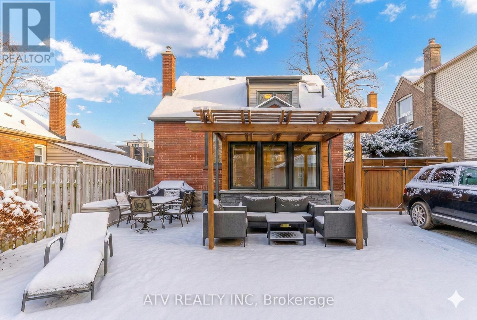 19 Albani Street, Toronto (mimico), Ontario