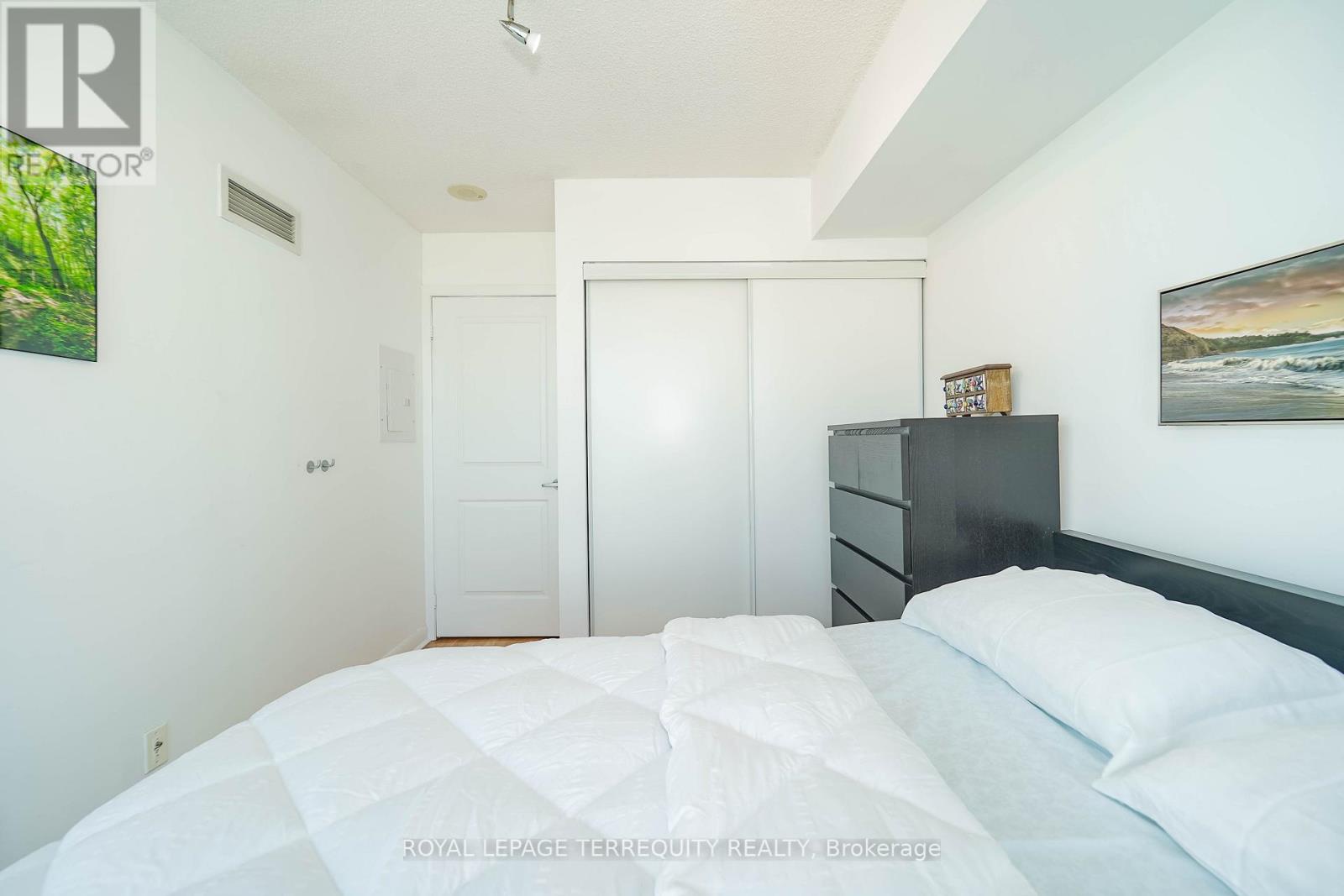 2209 - 235 Sherway Gardens Road, Toronto (islington-city Centre West), Ontario