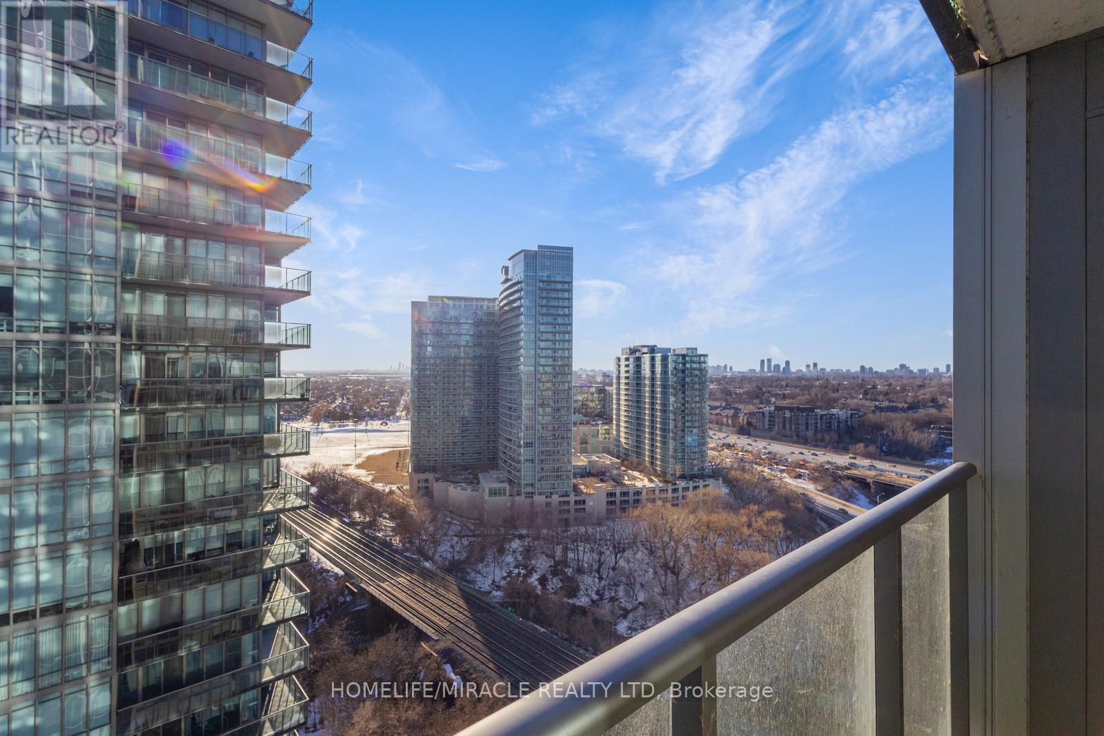 2202 - 90 Park Lawn Road, Toronto (mimico), Ontario