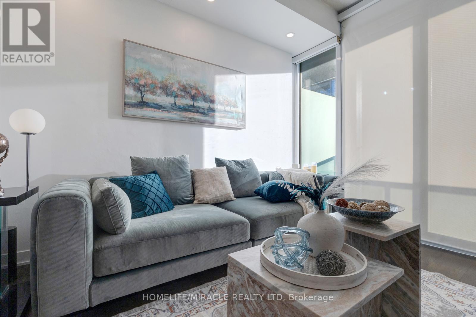 2202 - 90 Park Lawn Road, Toronto (mimico), Ontario