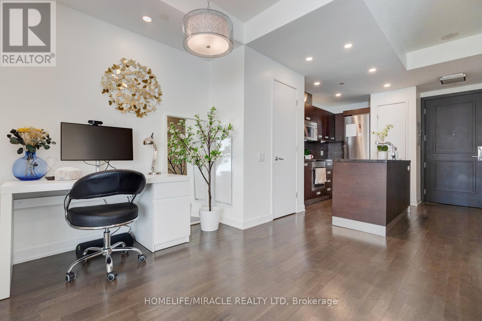 2202 - 90 Park Lawn Road, Toronto (mimico), Ontario