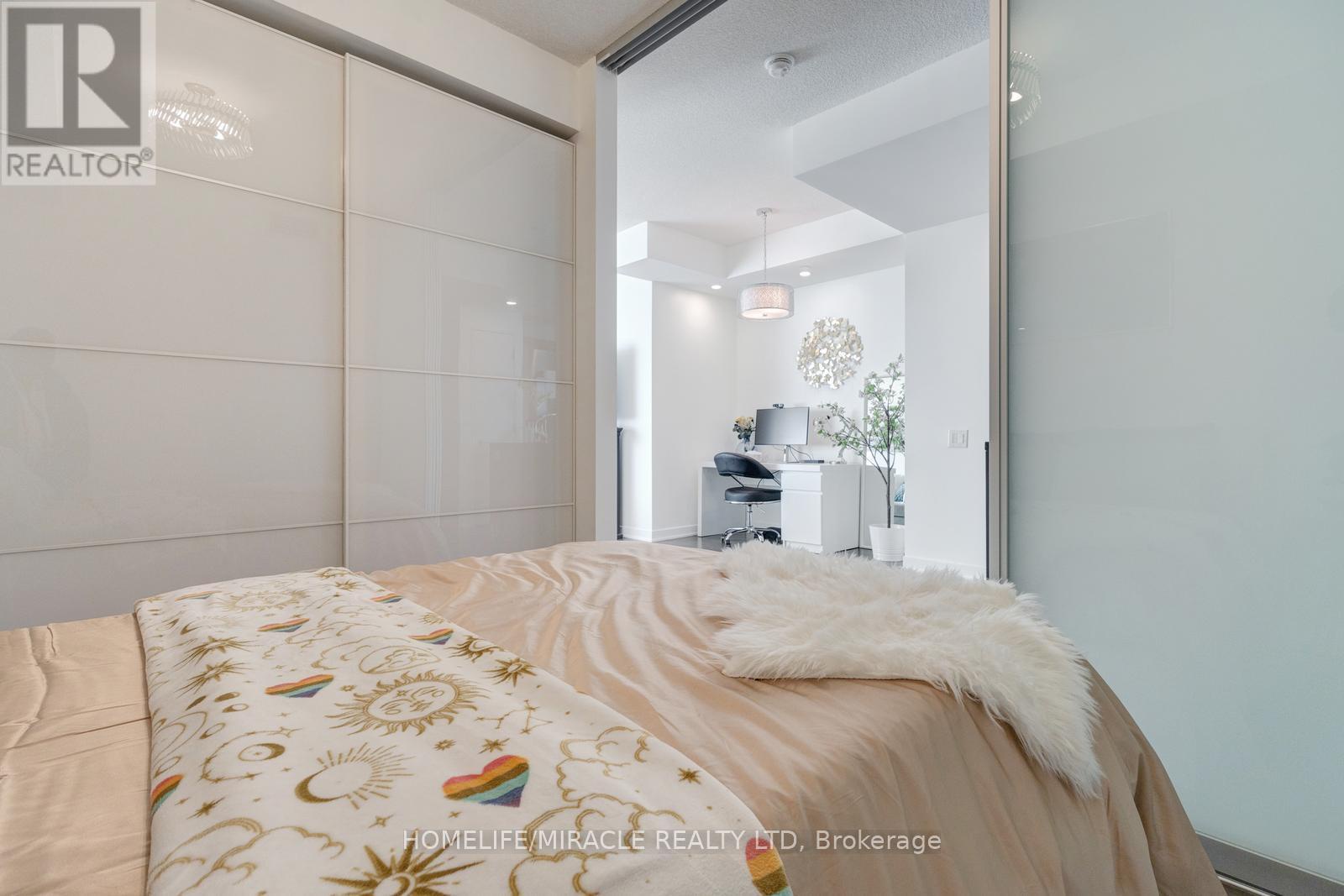 2202 - 90 Park Lawn Road, Toronto (mimico), Ontario