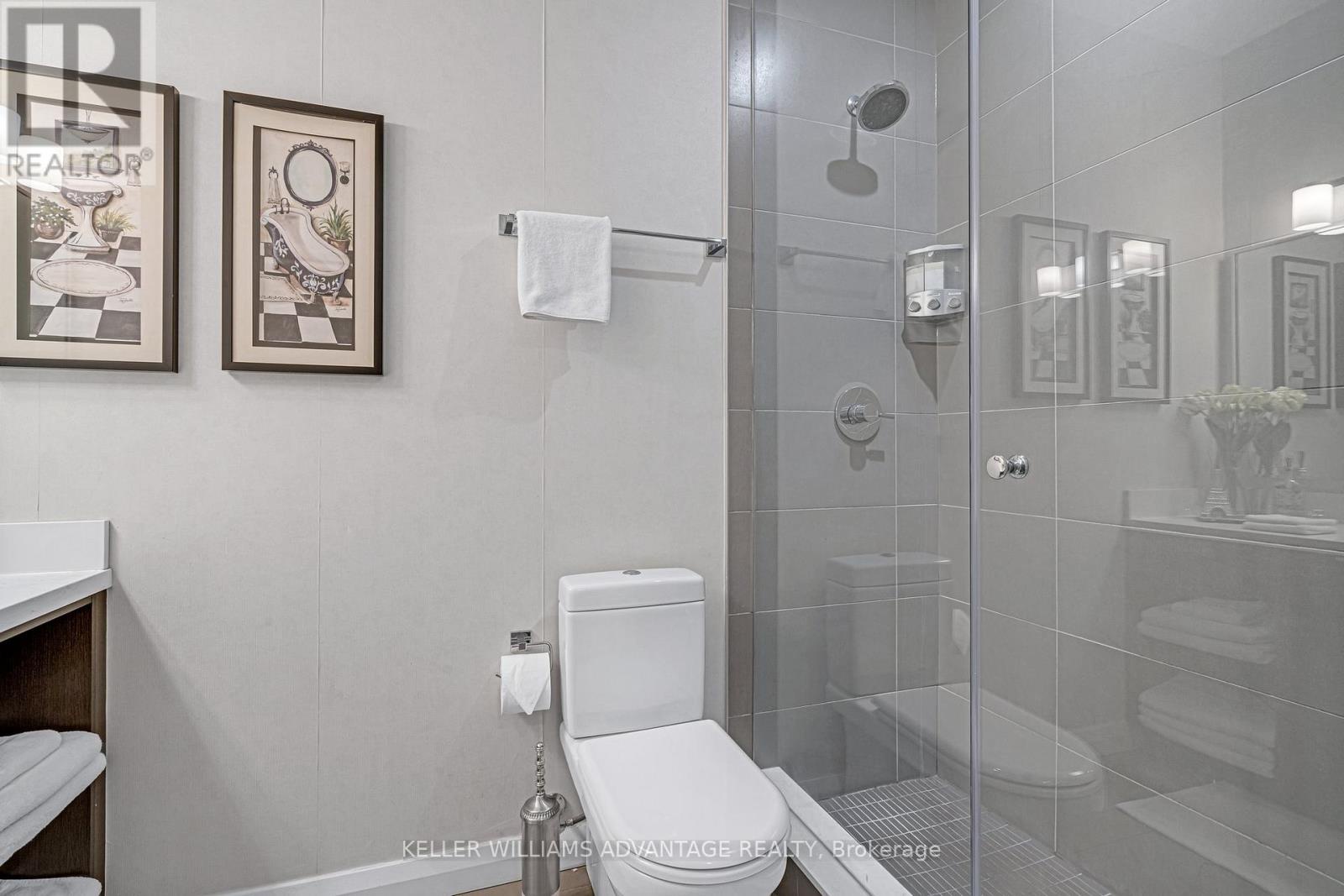 304 - 155 Yorkville Avenue, Toronto (annex), Ontario