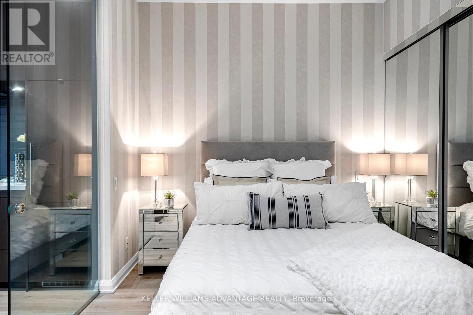 304 - 155 Yorkville Avenue, Toronto (annex), Ontario