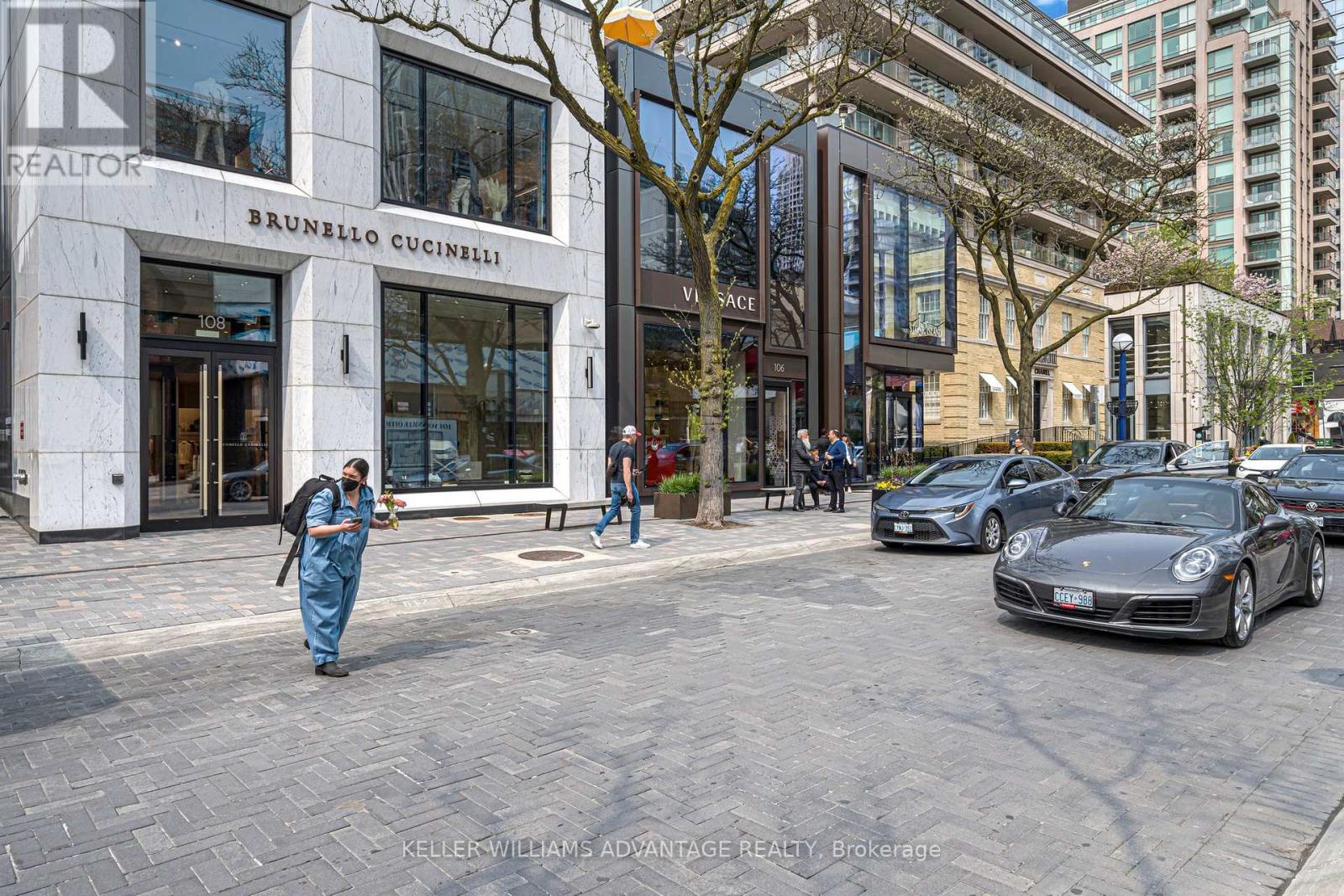 304 - 155 Yorkville Avenue, Toronto (annex), Ontario