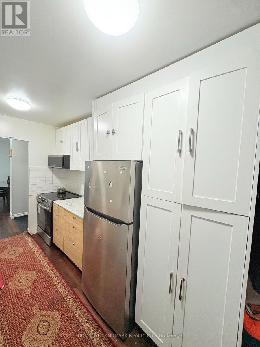 716 - 370 Dixon Road, Toronto (kingsview Village-the Westway), Ontario