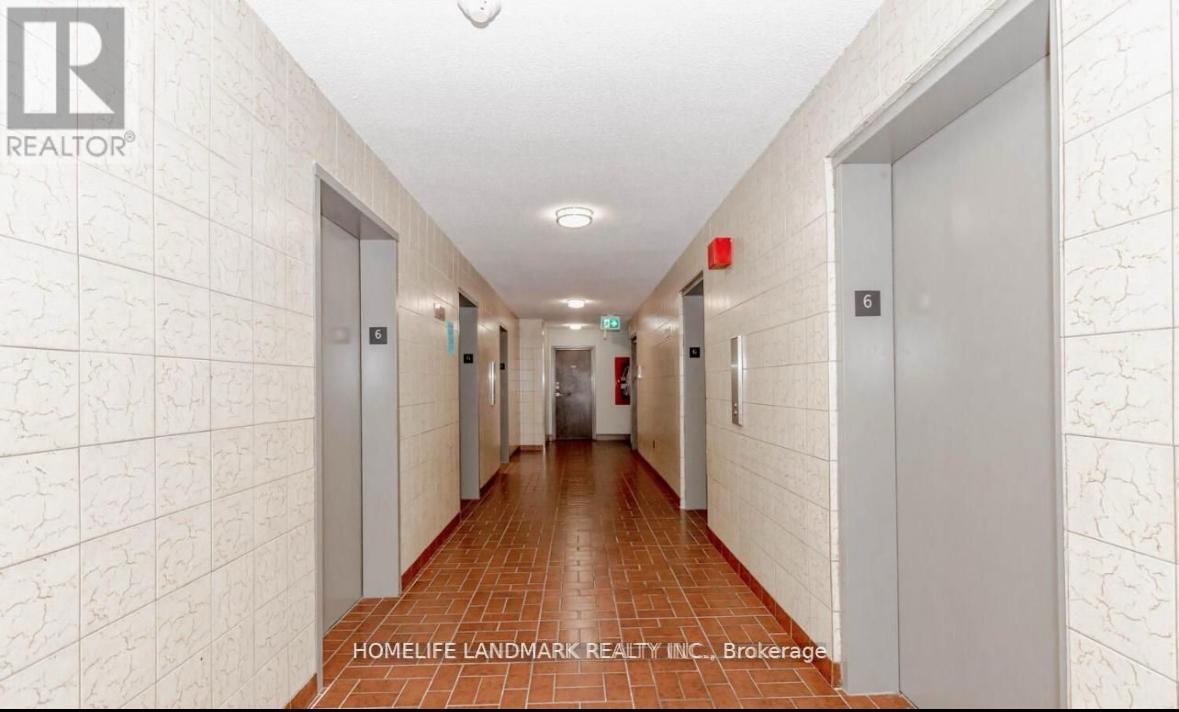 716 - 370 Dixon Road, Toronto (kingsview Village-the Westway), Ontario