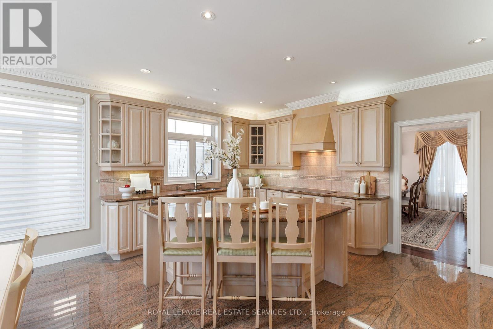 64 Yorkleigh Avenue, Toronto (humber Heights), Ontario