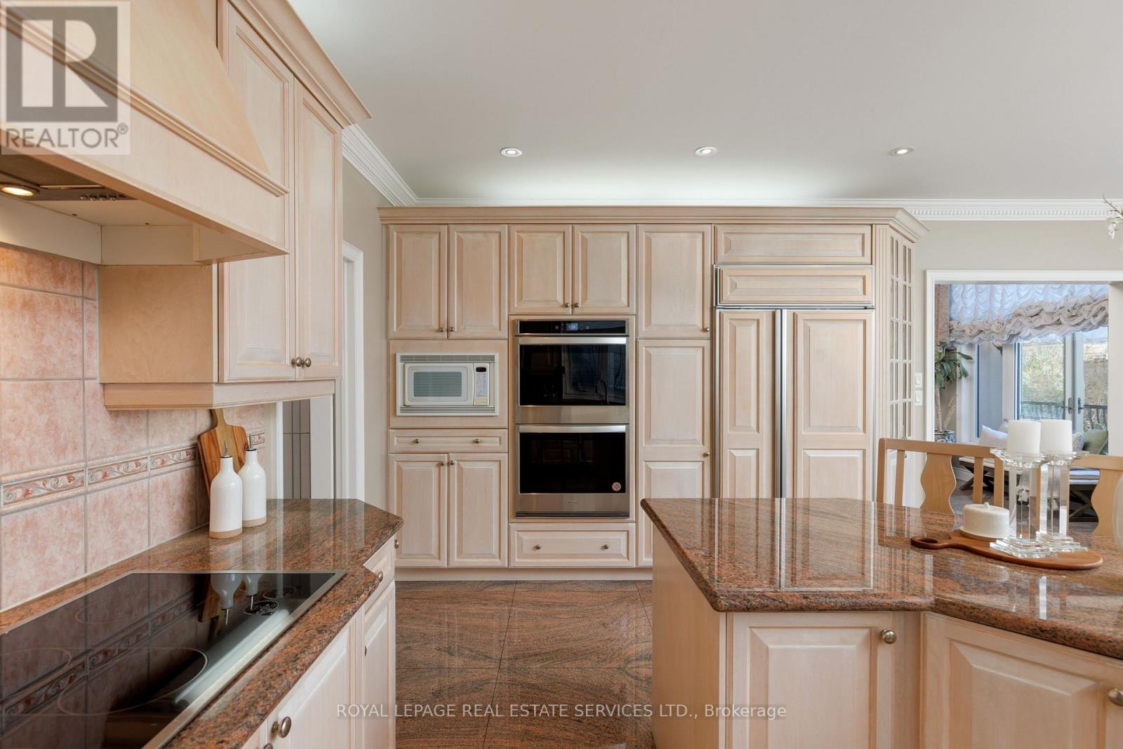 64 Yorkleigh Avenue, Toronto (humber Heights), Ontario