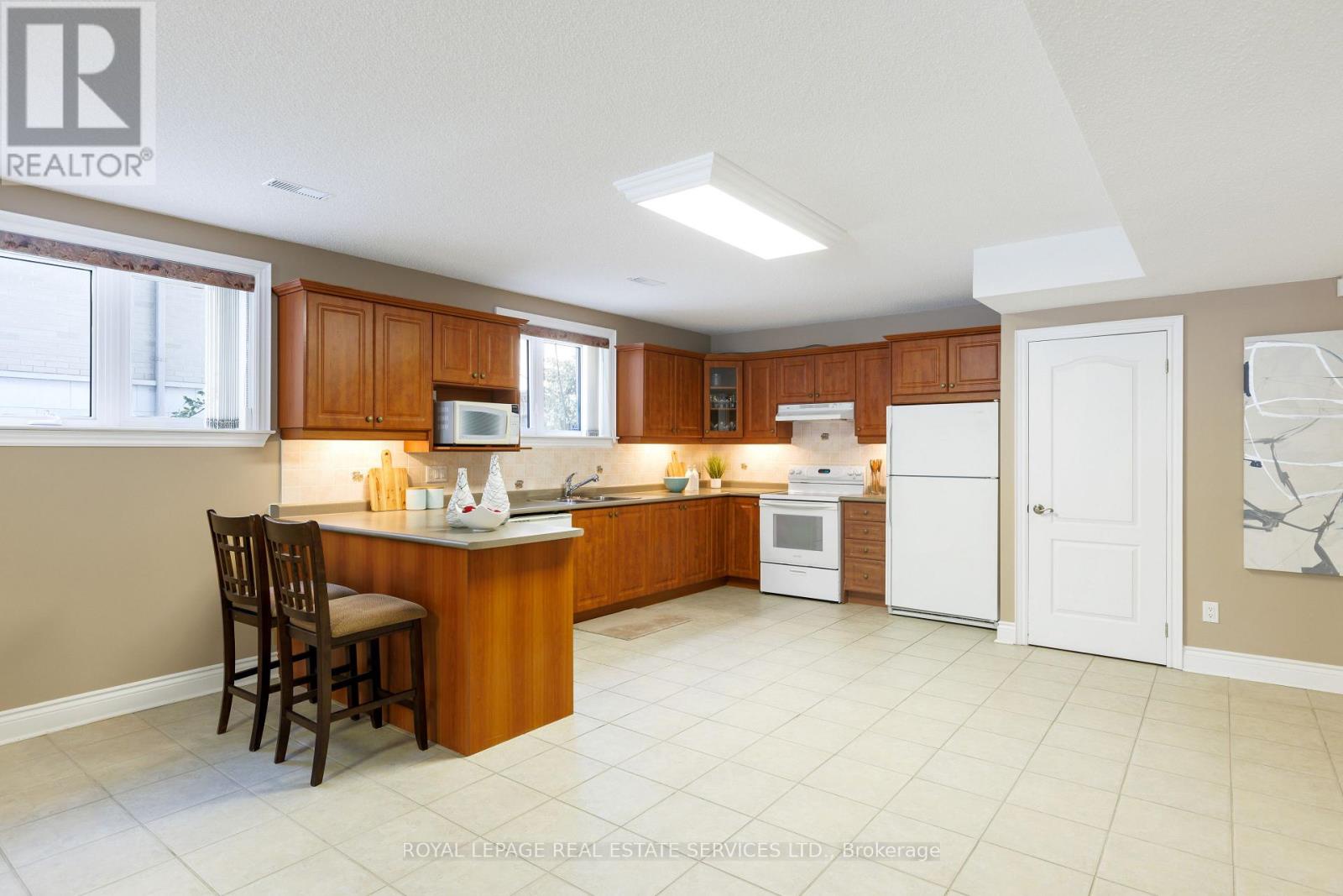 64 Yorkleigh Avenue, Toronto (humber Heights), Ontario