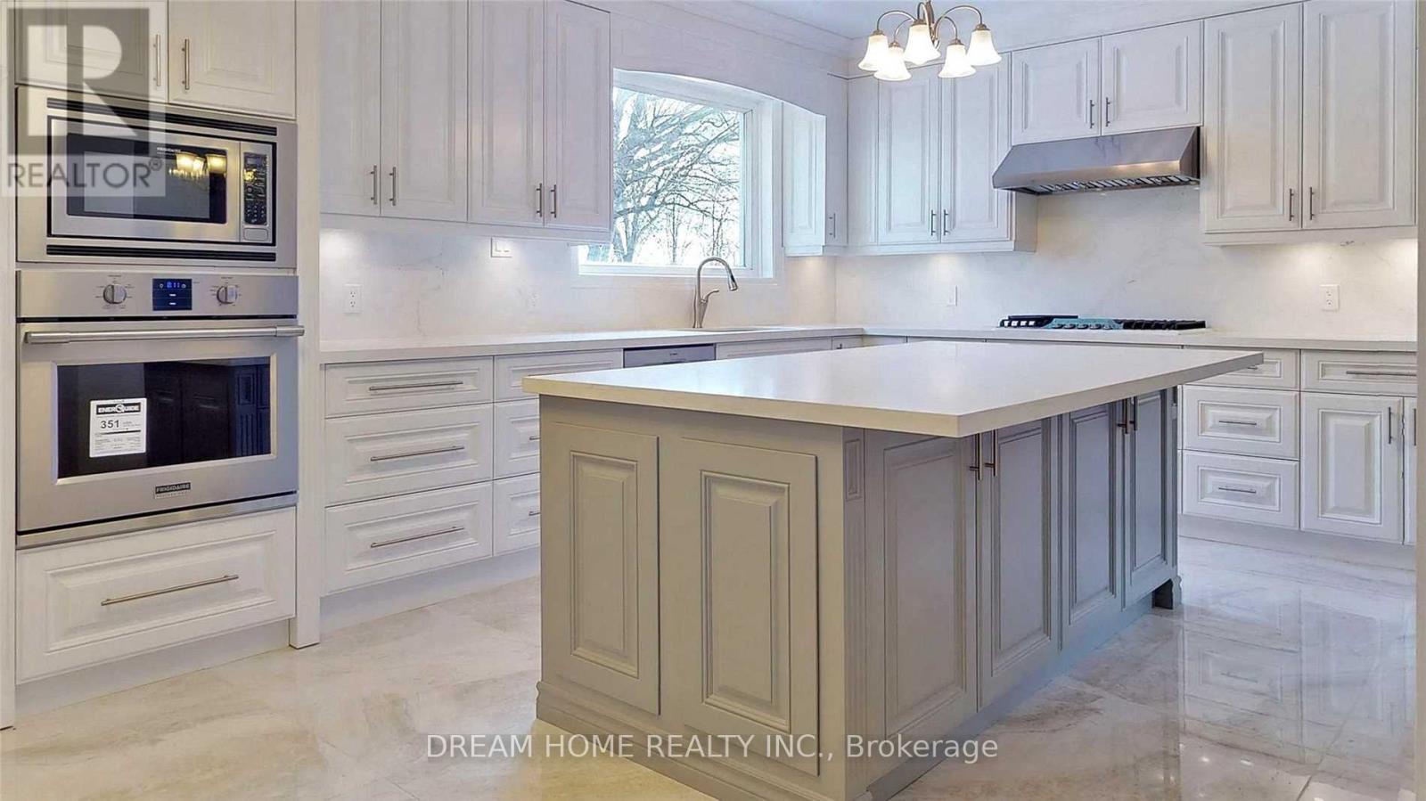 105 Page Avenue, Toronto (bayview Village), Ontario