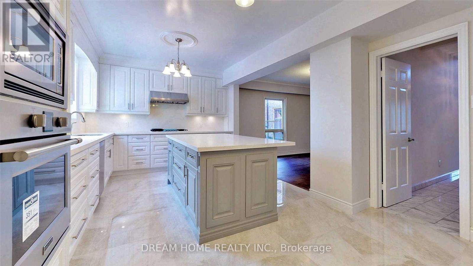 105 Page Avenue, Toronto (bayview Village), Ontario